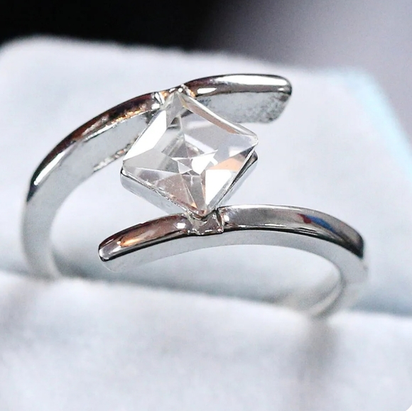 Ring 💍 Size 7 - Picture 3 of 13